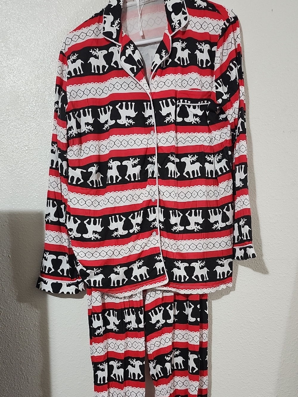 Women’s Red & Black Reindeer-Print Pajama Set